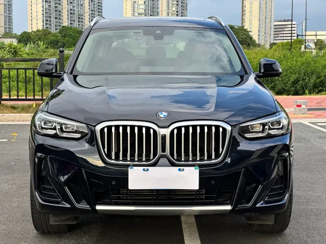 BMW X3 — Фото автомобиля 2