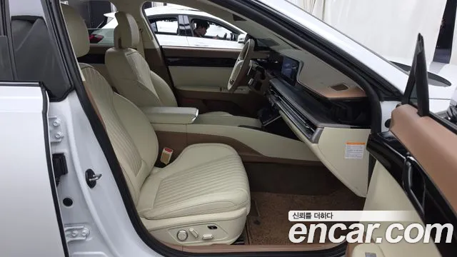 Hyundai Grandeur GN7 — Фото автомобиля 17