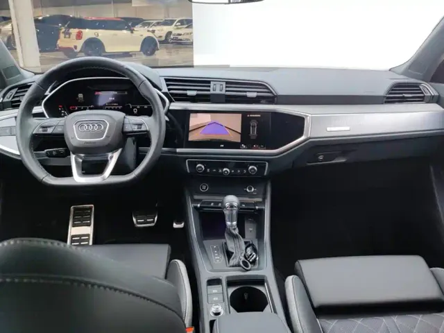 Audi Q3 — Фото автомобиля 12
