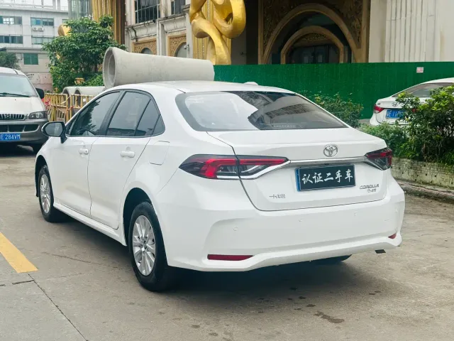 Toyota Corolla — Фото автомобиля 4