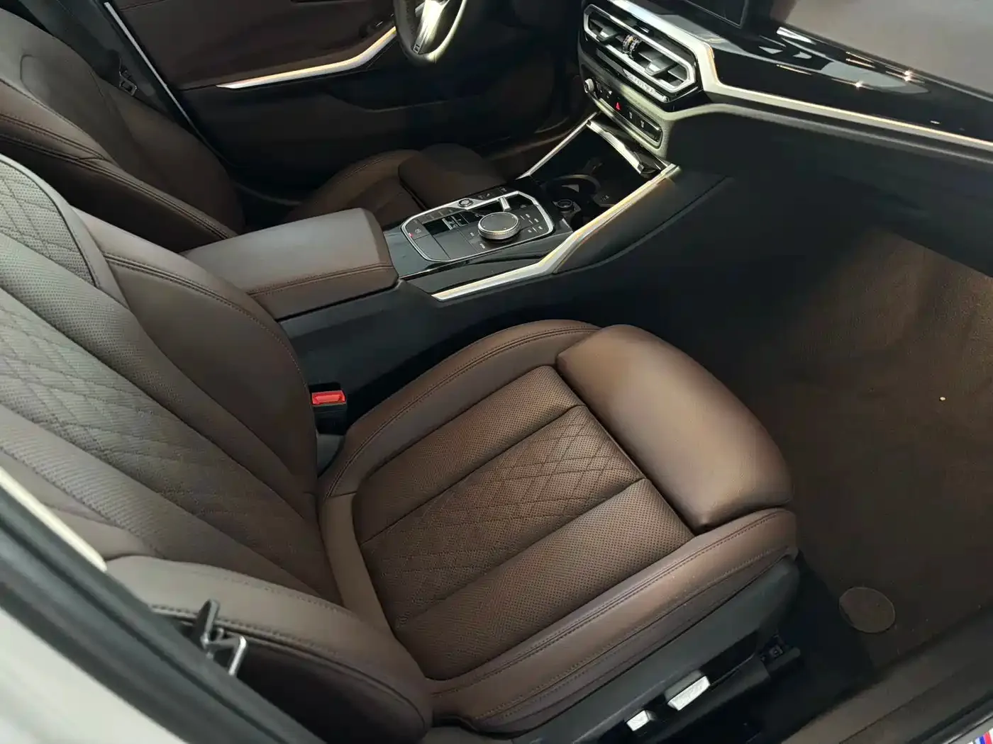 BMW BMW 3 Series 2023 320Li M Sport Package — Фото автомобиля 9