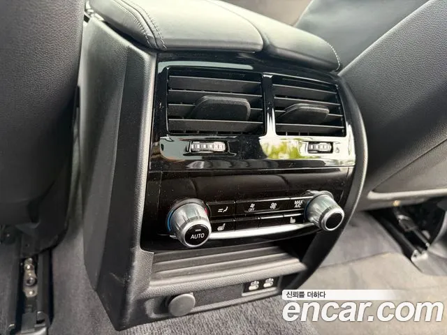 BMW 5 Series G30 — Фото автомобиля 11