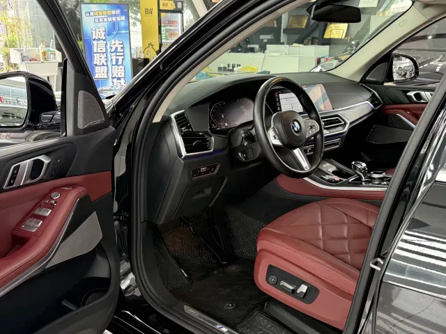 BMW X5 — Фото автомобиля 12