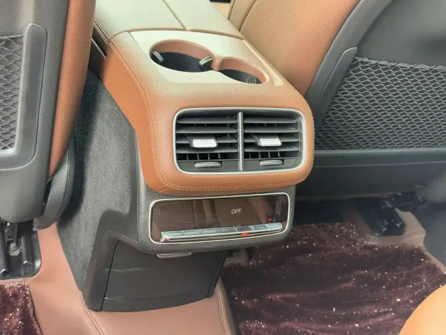 Mercedes-Benz GLE-Class — Фото автомобиля 17
