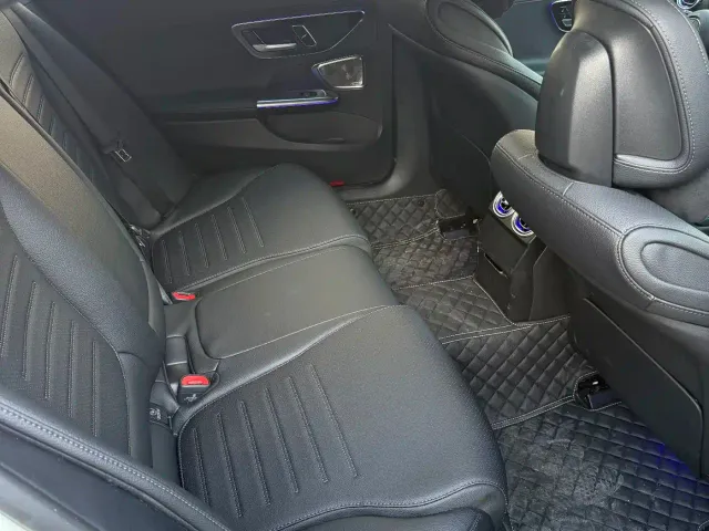 Mercedes-Benz C-Class — Фото автомобиля 11