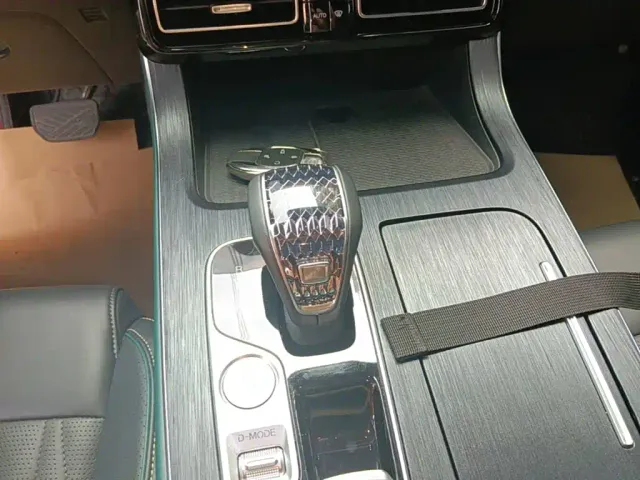 GAC Trumpchi GS8 — Фото автомобиля 13