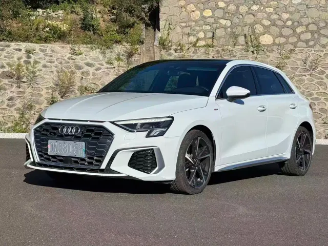 Фотография автомобиля — Audi A3