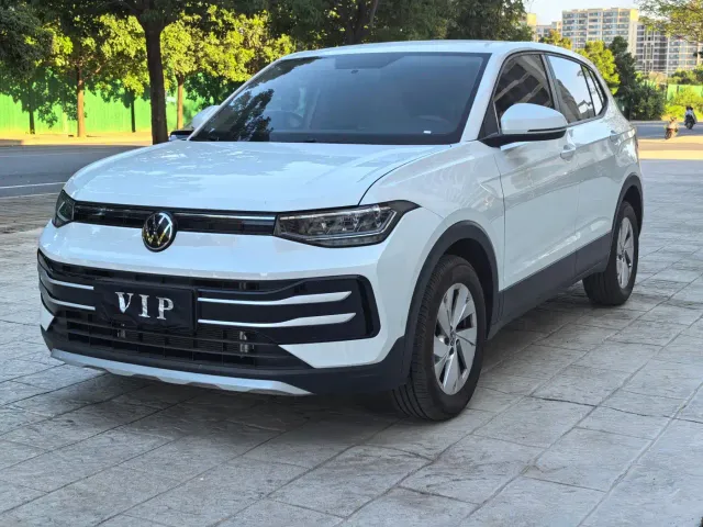 Фотография автомобиля — Volkswagen Tharu