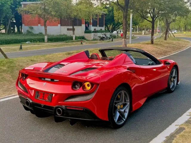Ferrari F8 — Фото автомобиля 13