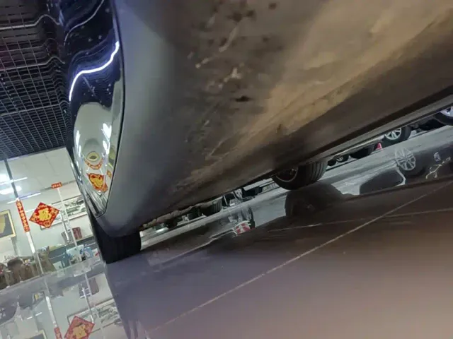 Tesla Model Y — Фото автомобиля 20