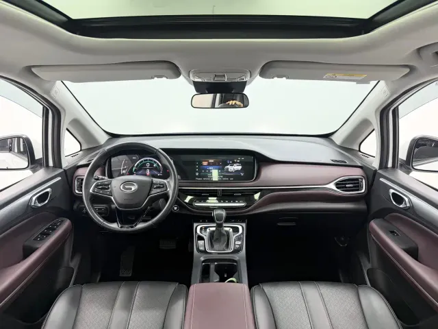 GAC Trumpchi M6 — Фото автомобиля 11