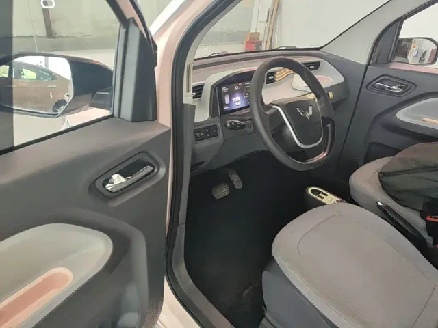 Wuling Hongguang Mini EV — Фото автомобиля 15