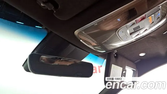 Genesis G80 Electrified G80 (RG3) — Фото автомобиля 16