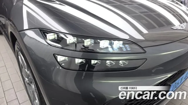 Genesis GV60 — Фото автомобиля 22