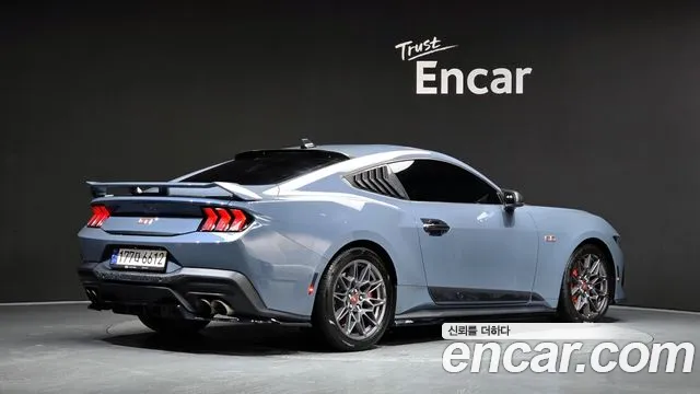 Ford Mustang 7th Gen — Фото автомобиля 2