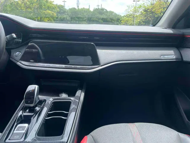 Dongfeng Yixuan MAX — Фото автомобиля 13