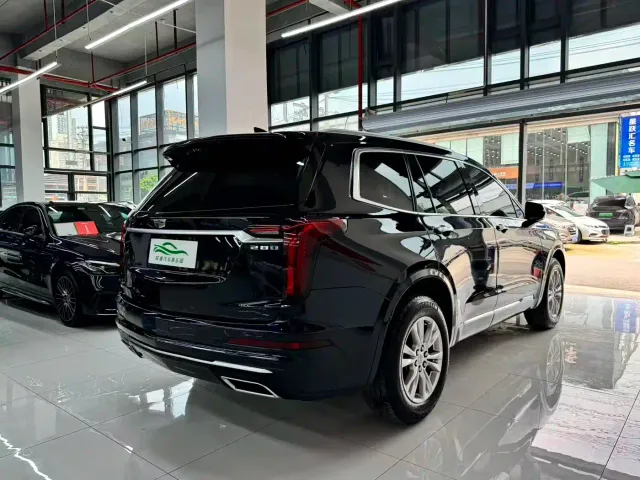 Cadillac XT6 — Фото автомобиля 15