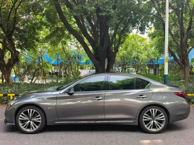 Infiniti Q50L — Фото автомобиля 3