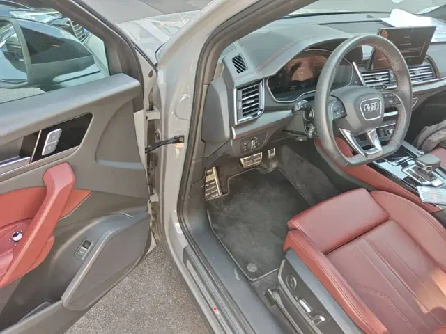 Audi Q5L — Фото автомобиля 15