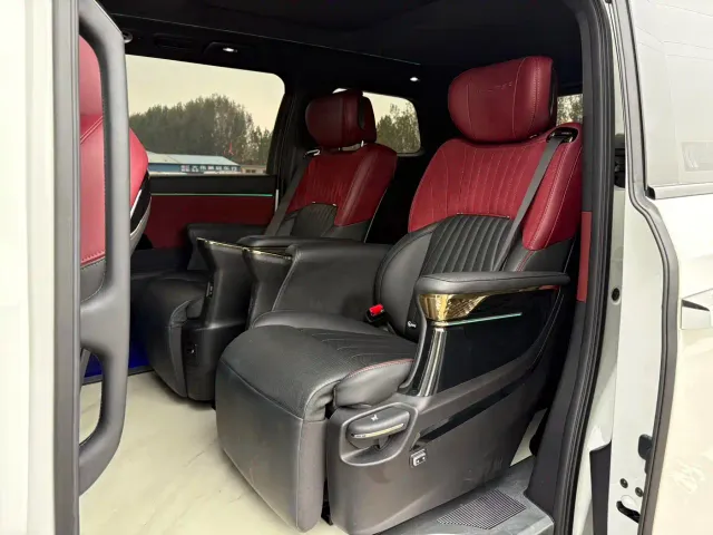 GAC Trumpchi M8 — Фото автомобиля 10