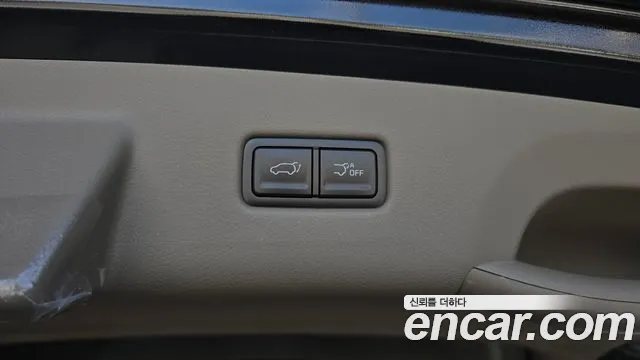 Kia Carnival Generation 4 — Фото автомобиля 25