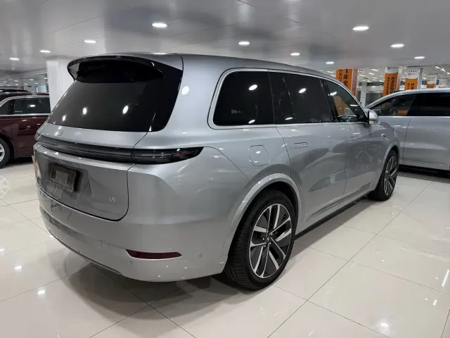 Li Auto L9 — Фото автомобиля 5