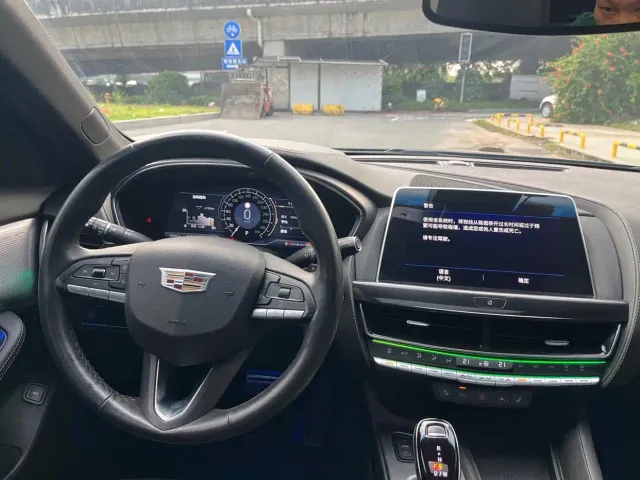 Cadillac CT5 — Фото автомобиля 16