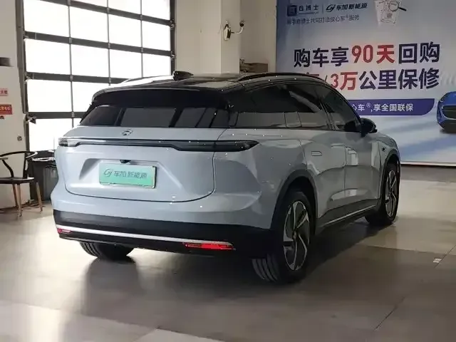 Nio ES6 — Фото автомобиля 9