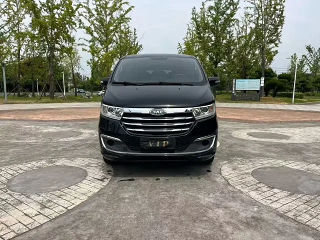JAC Refine M3 — Фото автомобиля 2