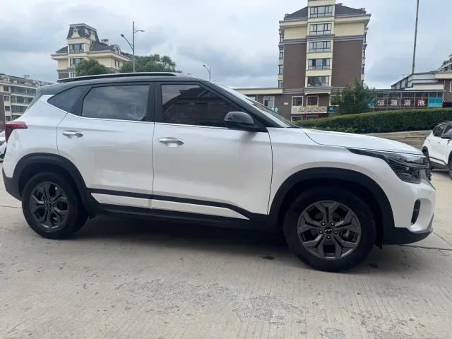 Kia Seltos — Фото автомобиля 4