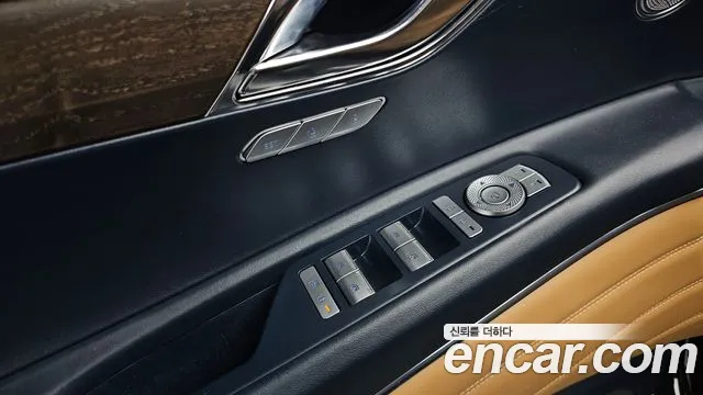 Genesis GV80 — Фото автомобиля 25