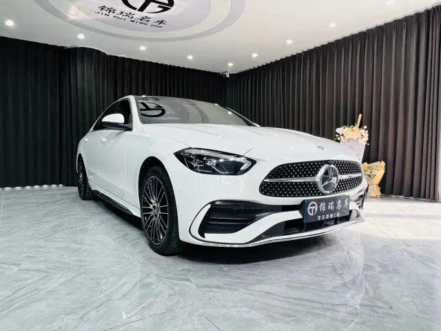 Mercedes-Benz C-Class — Фото автомобиля 2
