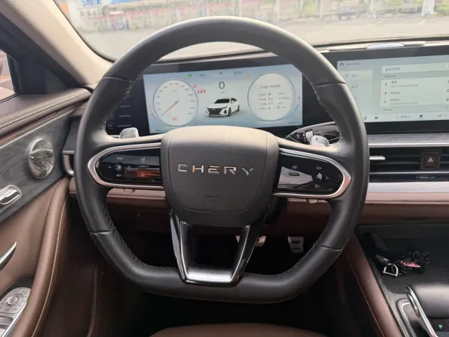 Chery Arrizo 8 — Фото автомобиля 9