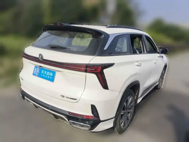 Changan CS75 Plus — Фото автомобиля 5