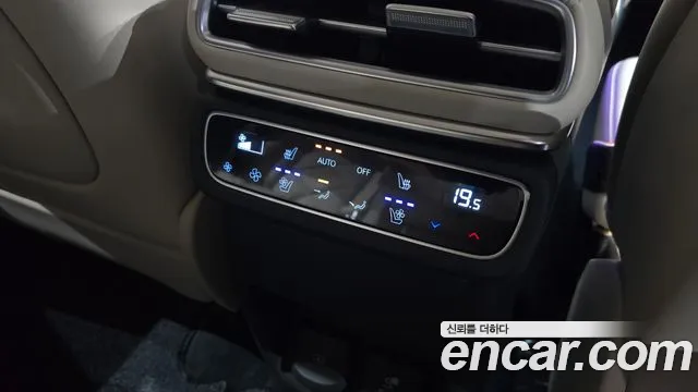 Genesis GV80 — Фото автомобиля 29