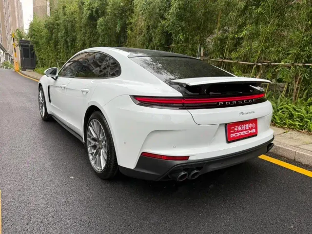 Porsche Panamera — Фото автомобиля 4