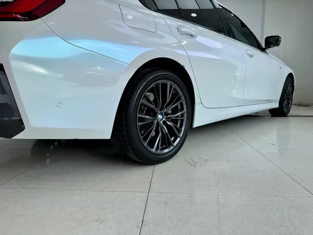 BMW 3 Series — Фото автомобиля 22