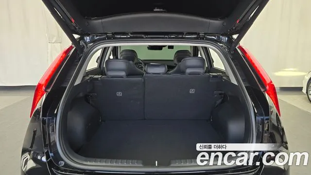 Kia Niro The All New — Фото автомобиля 23