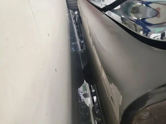 Tesla Model Y — Фото автомобиля 21