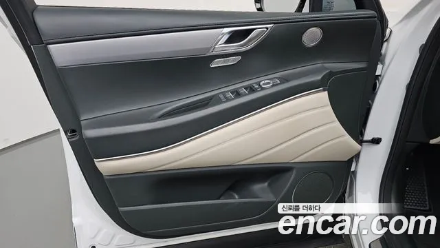 Genesis GV80 2.5T Бензин 2WD — Фото автомобиля 24