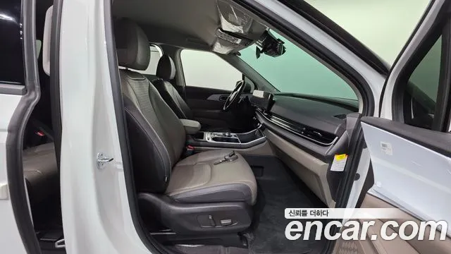 Kia Carnival 4th Gen — Фото автомобиля 16
