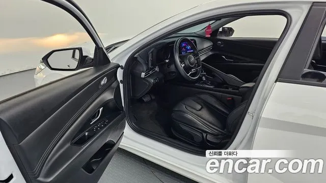 Hyundai Avante CN7 — Фото автомобиля 15