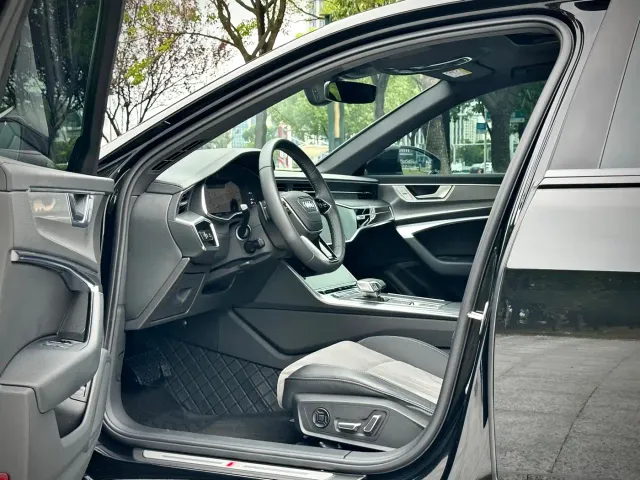 Audi A6L — Фото автомобиля 8