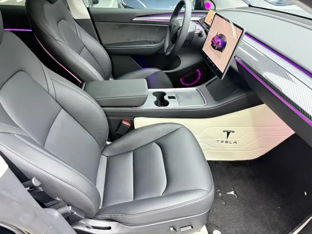 Tesla Model Y — Фото автомобиля 6