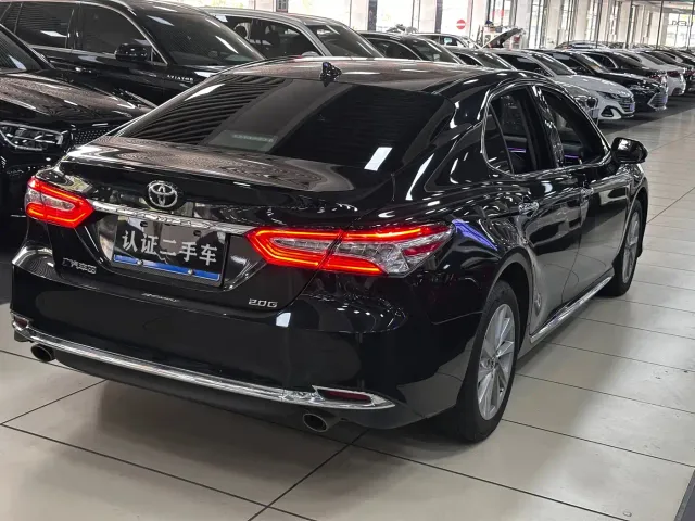 Toyota Camry — Фото автомобиля 20