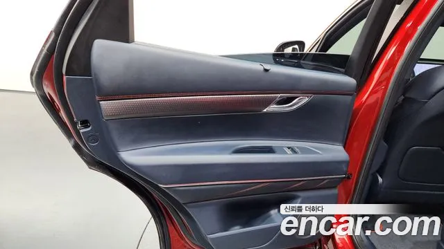 Genesis GV80 — Фото автомобиля 23