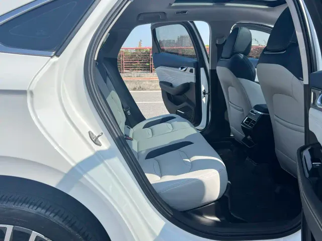 Geely Xingrui — Фото автомобиля 5