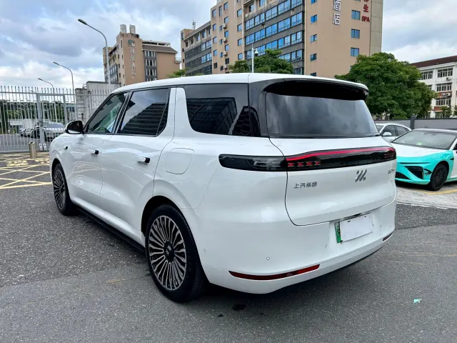 IM Motors LS8 — Фото автомобиля 19