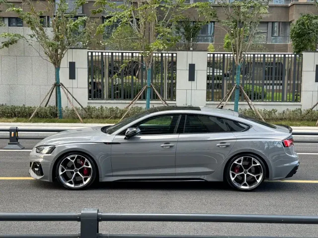 Audi RS 5 — Фото автомобиля 10