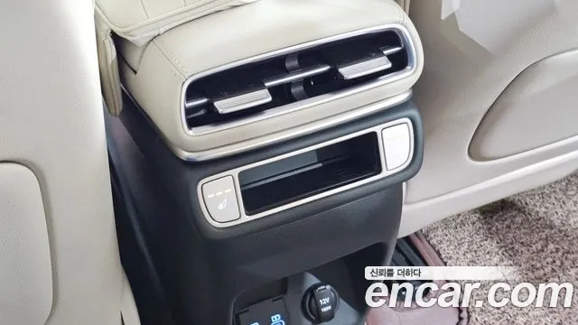 Genesis GV80 — Фото автомобиля 30